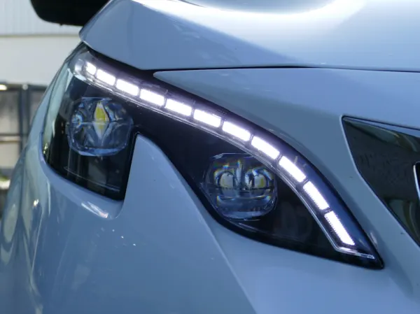 Peugeot 3008 1.5 BlueHDi GT Line EAT8 11