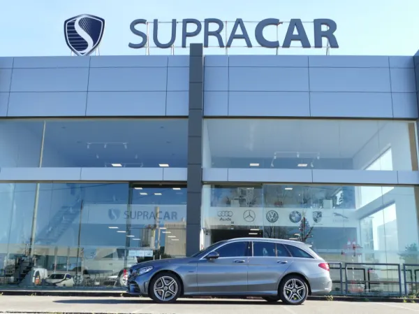 Mercedes-Benz C 300 de AMG Line 46