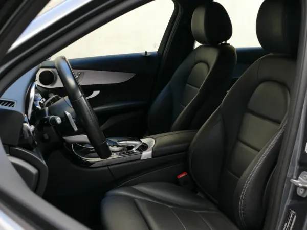 Mercedes-Benz C 300 de AMG Line 20