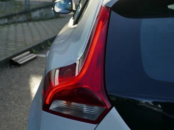 Volvo V40 2.0 D2 R-Design 9