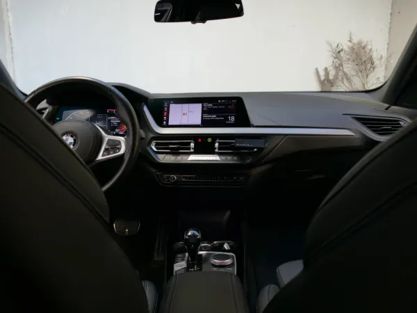 BMW 116 d Pack M Shadow Auto 32