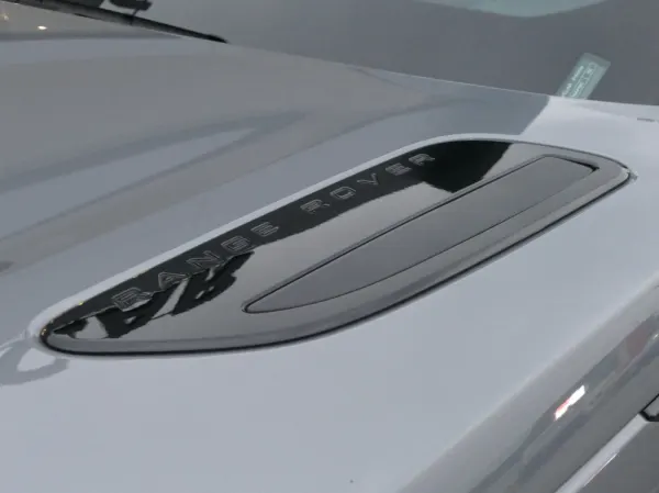 Land Rover Range Rover Velar 2.0 P400e AWD Dynamic SE 9