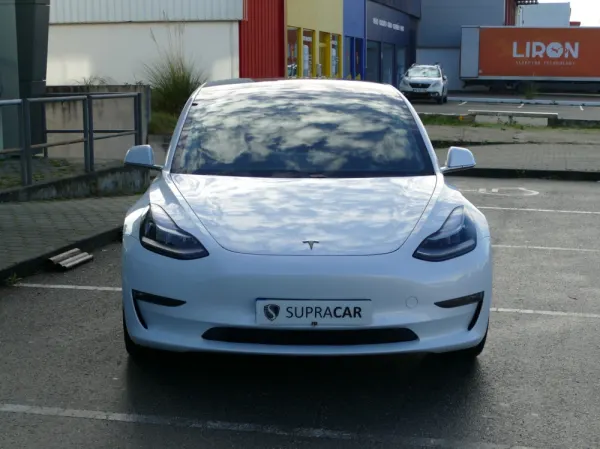 Tesla Model 3 Performance Dual Motor AWD 2