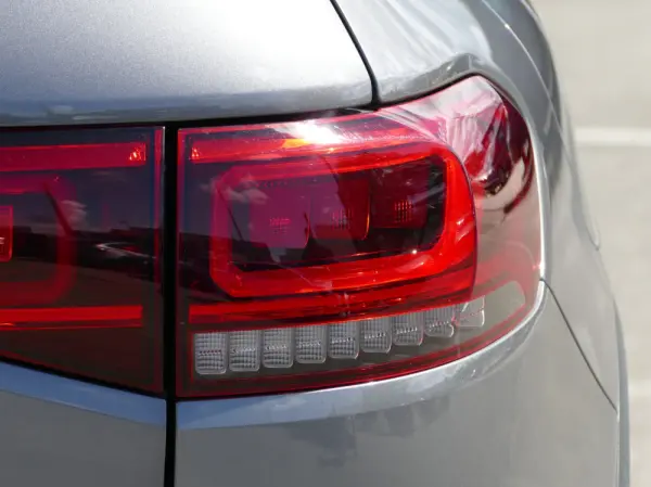 Mercedes-Benz EQB 250 Progressive 12