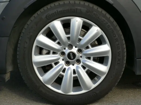 MINI Countryman Cooper SE ALL4 Auto 7