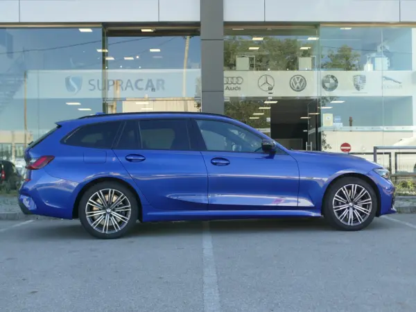 BMW 330 e Pack Desportivo M Auto 18