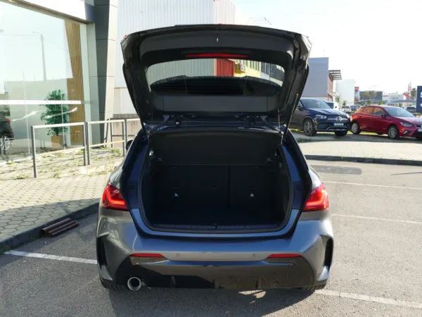 BMW 116 d Pack M Shadow Auto 11