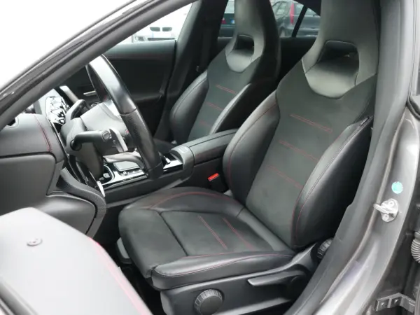 Mercedes-Benz CLA 250 e AMG Line 23
