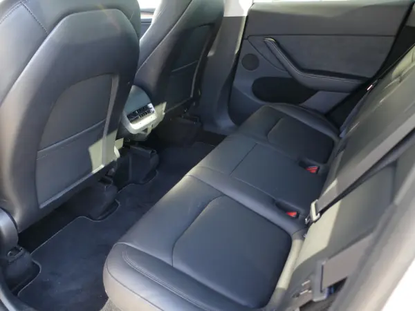 Tesla Model Y Performance Tração Integral 31