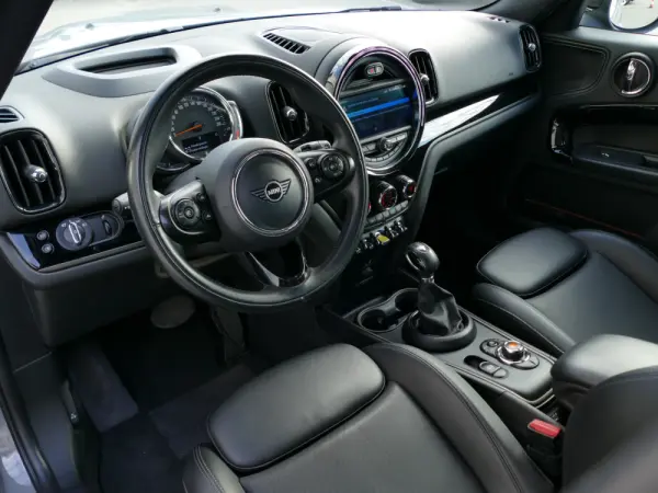 MINI Countryman Cooper SE ALL4 Auto 28