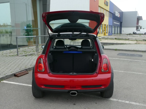 MINI 3 Portas Cooper S 6
