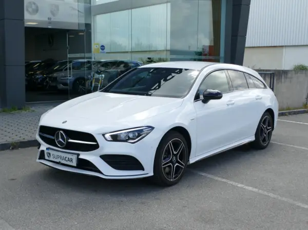 Mercedes-Benz CLA 250 e Shooting Brake AMG Line 1