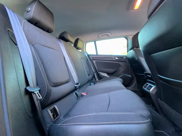 Renault Mégane Sport Tourer 1.3 TCe Limited 13