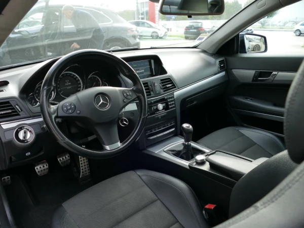 Mercedes-Benz E 250 CDi Avantgarde BlueEfficiency 17