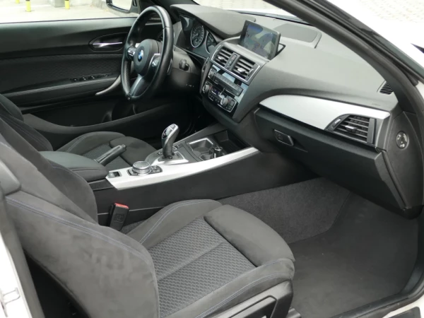 BMW 220 d Cabrio Pack M Auto 35