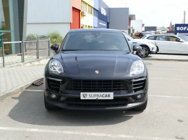 Porsche Macan S 2