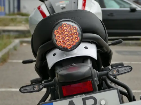 Yamaha XSR 700 Tribute 17