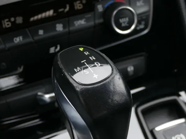 BMW 216 Active Tourer d Advantage Auto 23