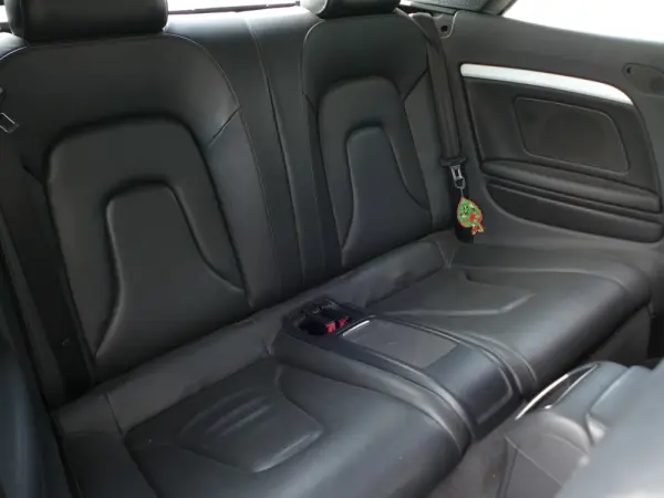 Audi A5 Cabrio 2.0 TDi S-line 31