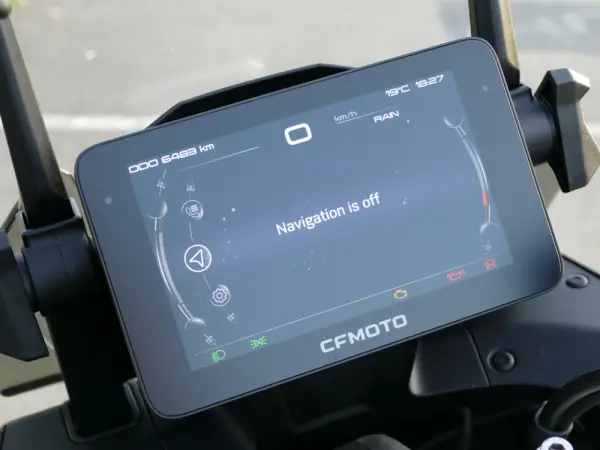 CF Moto 800MT Touring 12