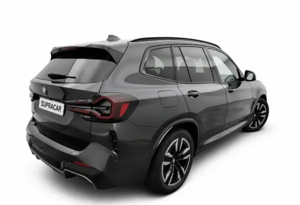 BMW iX3 M Sport Inspiring 3