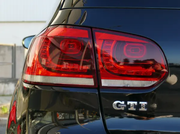 Volkswagen Golf 2.0 TSi GTI DSG 10