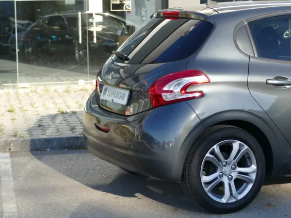 Peugeot 208 1.4 HDi Active 6