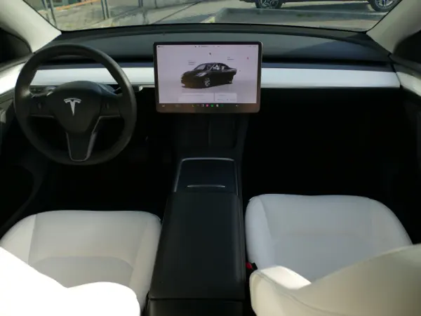 Tesla Model Y Standard 36