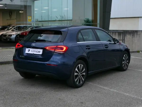 Mercedes-Benz A 250 e Style Plus 4