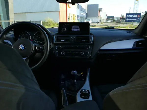 BMW 116 d Pack M Shadow 36