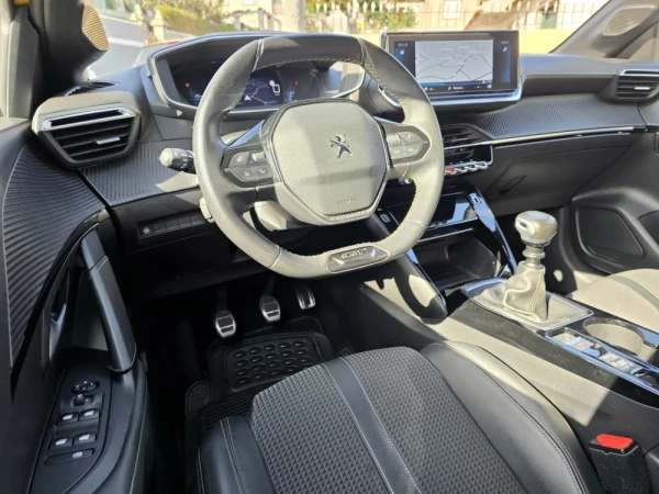 Peugeot 208 1.2 PureTech GT Line 6