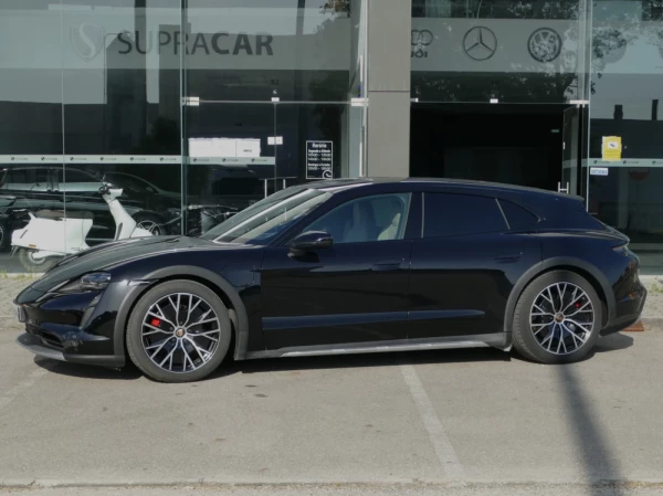 Porsche Taycan Sport Turismo 4S 17
