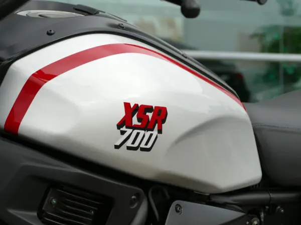 Yamaha XSR 700 Tribute 7