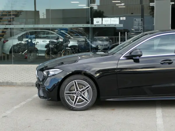 Mercedes-Benz C 300 e AMG Line 14