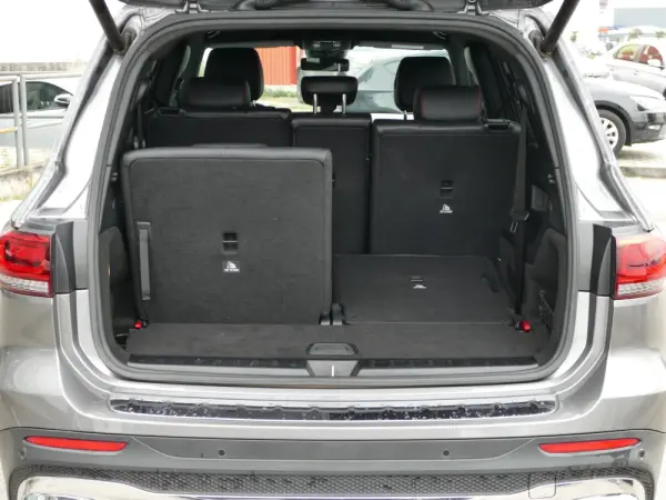 Mercedes-Benz GLB 180 d AMG Line 12
