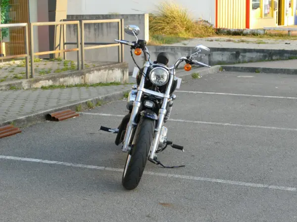 Harley-Davidson 883 L SUPERLOW 2