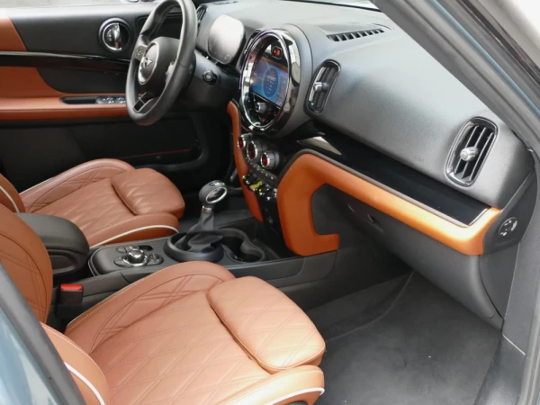 MINI Countryman Cooper SE ALL4 Classic Auto 28