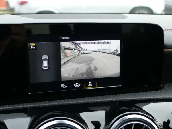 Mercedes-Benz CLA 250 e AMG Line 18