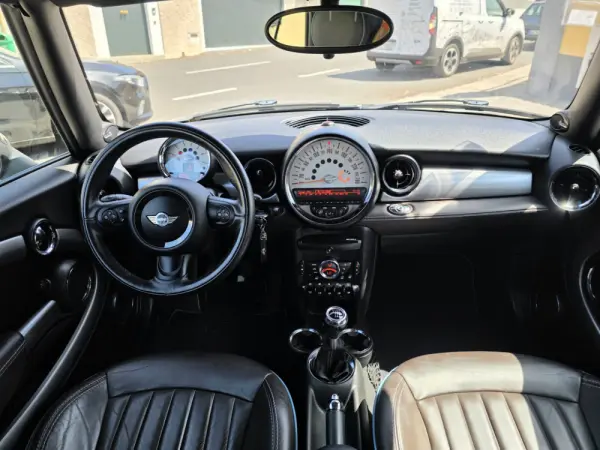MINI Cabrio Cooper D 24