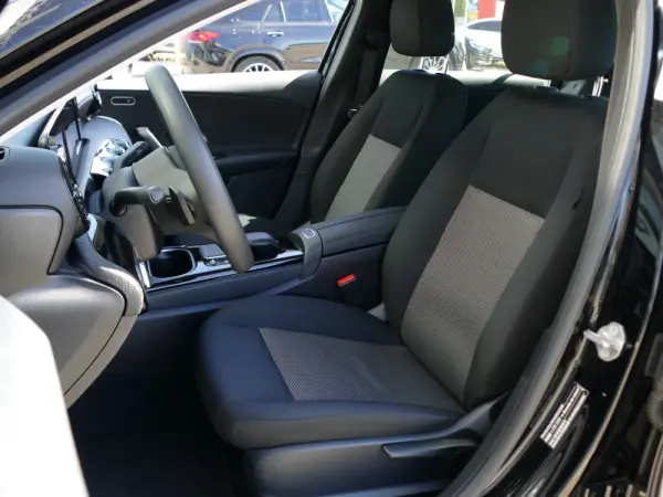 Mercedes-Benz A 250 Limousine e Style Plus 25