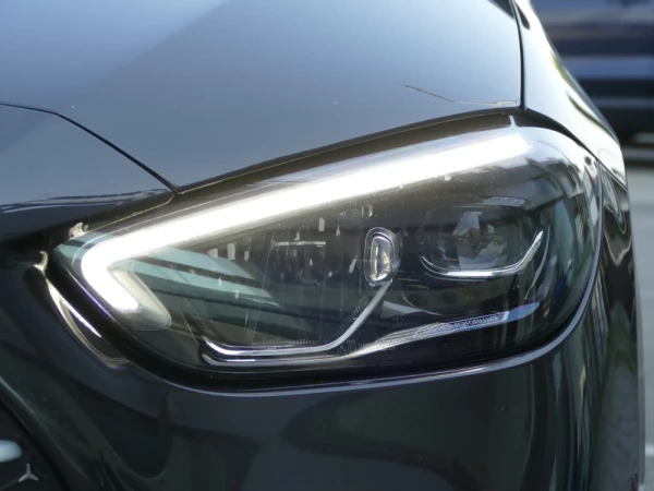 Mercedes-Benz C 300 e AMG Line 10