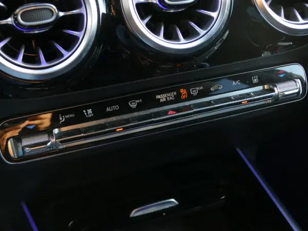 Mercedes-Benz EQA 250 AMG Line 24