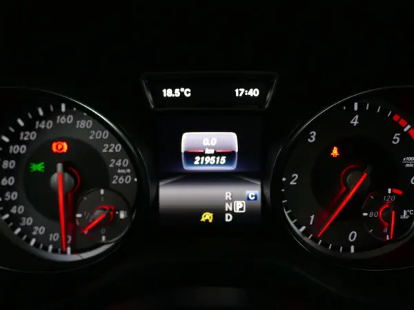 Mercedes-Benz GLA 220 d Urban 19