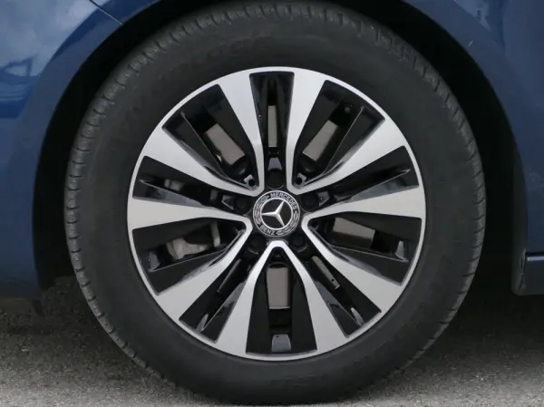 Mercedes-Benz A 250 e Style Plus 7