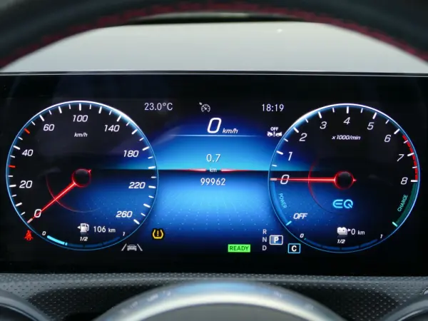 Mercedes-Benz CLA 250 e Shooting Brake AMG Line 17