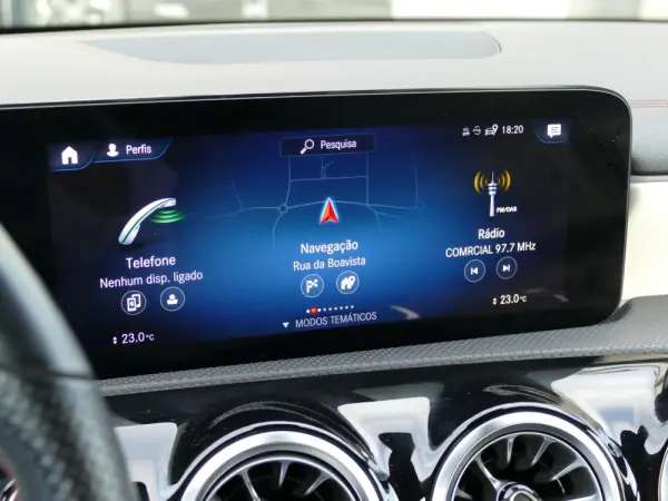 Mercedes-Benz CLA 250 e Shooting Brake AMG Line 18