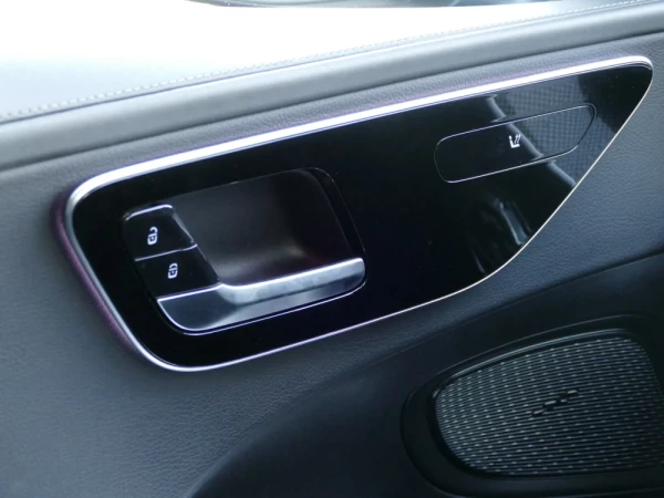 Mercedes-Benz C 300 e AMG Line 35