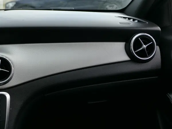 Mercedes-Benz GLA 180 CDi Urban 30