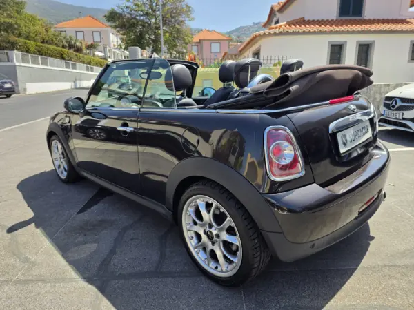 MINI Cabrio Cooper D 25