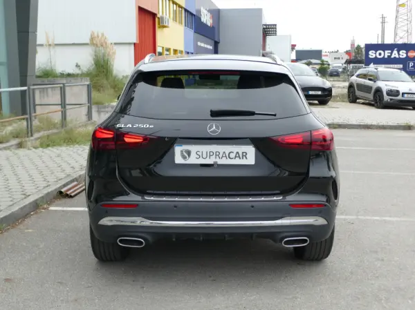 Mercedes-Benz GLA 250 e AMG Line 5